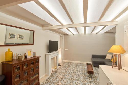 Acogedor apartamento en la Sagrada Familia, Барселона (фото 3)