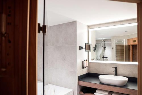 Best Western Plus La Fayette Hotel et SPA, Route de Jeuxey, (Epinal,  France) - Tarifs - Agoda.com