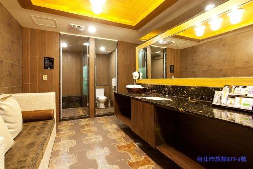探索汽車旅館 延平館 台北市旅館377-3號