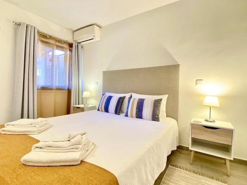 Double Room with Terrace image 7