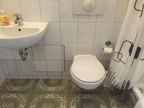 Comfort Double or Twin Room image 10