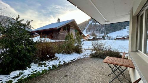 Gstaad Luxurious flat with terrace stunning views - Apartment - Gstaad