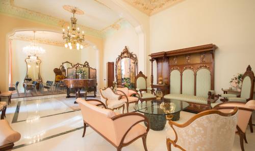 Pub/Lounge, Hotel Boutique Edelweiss La Garriga in La Garriga