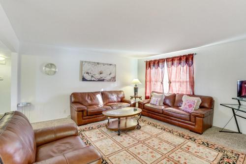 24 Mi to Downtown St Louis Apt in Ballwin! in Ballwin, USA