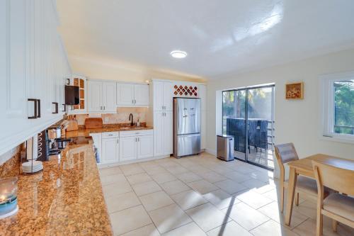 Canal-Front Apt with Screened Balcony in Key Largo! in Key Largo, USA