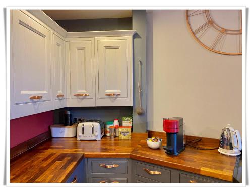 Beautifully Decorated 2Bed Apt- Gem in City Center, Эдинбург (фото 6)