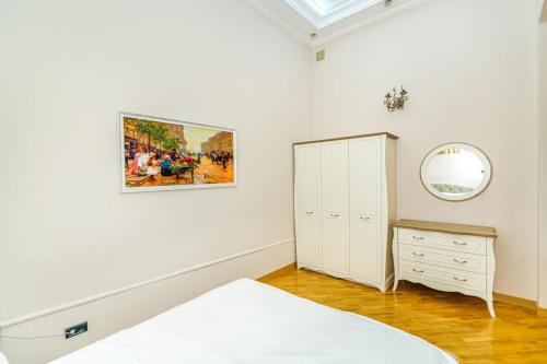 Three-Bedroom Premium Apartment