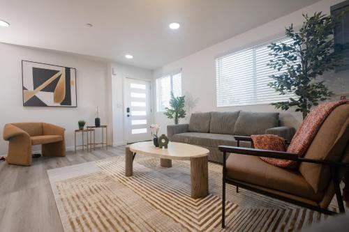 Charming 3BD in the Heart of LA in Los Angeles, USA