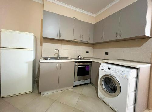 B2 Apartment 2, Tirana (photo 5)