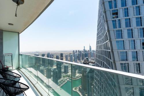 Luxurious 1BHK apartment Damac Heights Marina Dubai, Dubái (foto 8)