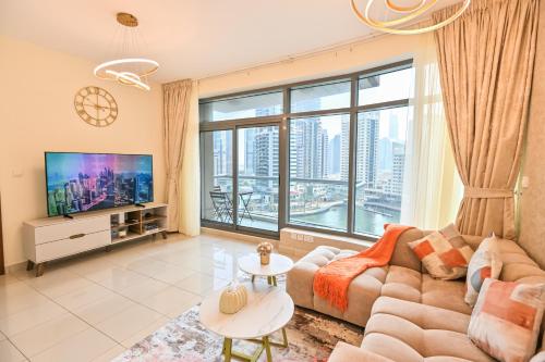 Luxury 1 Bed with full Marina View - Emaar Park Island, Dubai