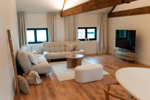 Spacious, newly renovated loft - 107m2 in Sint-Niklaas