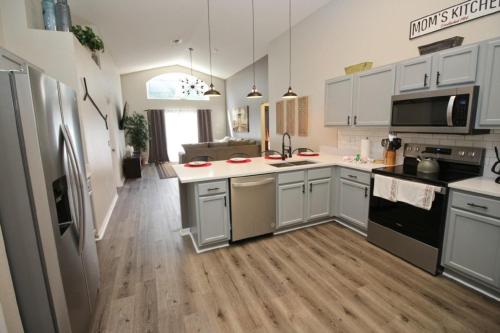 Newly Renovated Home With Calming Atmosphere - image 3