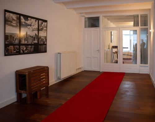 Skinny Bridge Boutique Stay 1