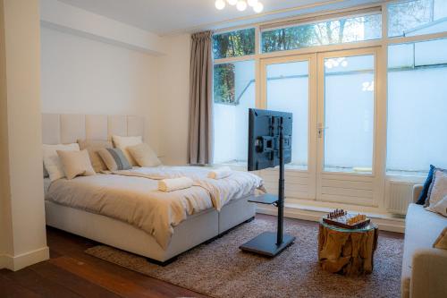 Skinny Bridge Boutique Stay 2