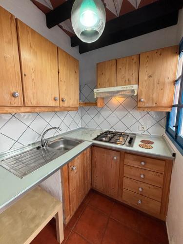 廚房, Apartamentos y Habitaciones Villa Marina in 瓦爾韋爾德