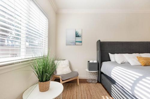 Beach Retreat Main Street Surf City thumb 3