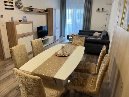 Brookforest Belvárosi Apartman - Location saisonnière - Debrecen
