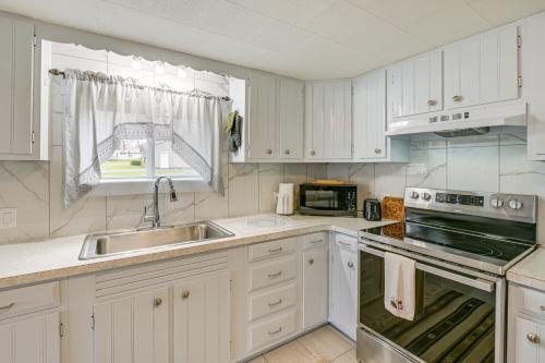 Near Skiing & Snowmobiling: Home in Mars Hill! in Presque Isle (ME)