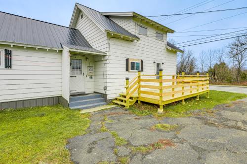 Near Skiing & Snowmobiling: Home in Mars Hill! in Presque Isle (ME)