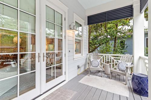 Golf Cart - 2 Community Pools - Close to Seaside - image 5