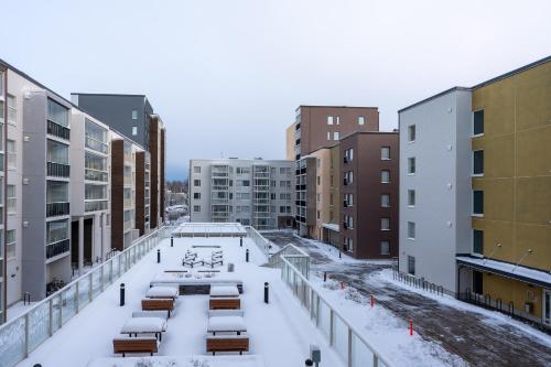 Easy Stay Rooms & Apartments near Airport 2
