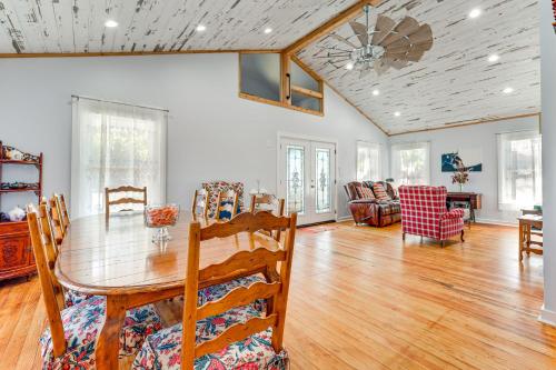 Walk to Dtwn Shops and BBQ Home with Fenced Yard! in Lockhart, USA