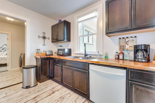 Walk to Dtwn Shops and BBQ Home with Fenced Yard! in Lockhart, USA