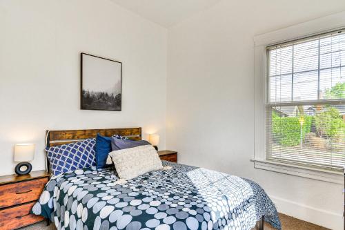 Apt in Alberta Arts District Walkable Paradise!