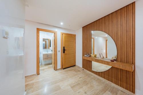 Luxueuse Apparemment -143 haut standing Room Type - Two-Bedroom Apartment Luxueuse Apparemment -143 haut standing Room Type - Two-Bedroom Apartment