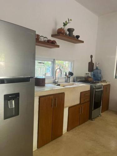 Casa Dharma House in the jungle in มาการิโอโกเมซ