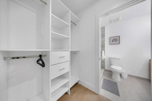 Up to 12 guest Modern Villa near Wynwood! 27 in Miami, USA