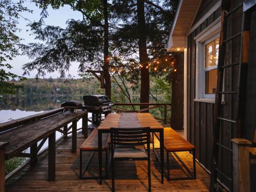 The Owl's Nest - Lakeside peacefulness ski & hiking in Mansonville (QC)