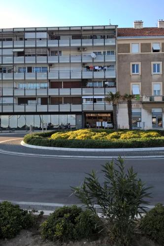 Apartments by the sea Split - 12647 - main image