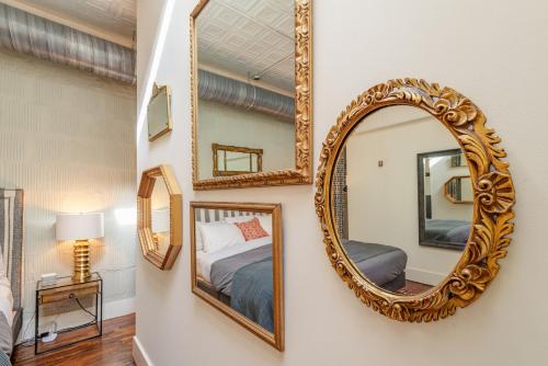 High-design Downtown Loft in Asheville, USA