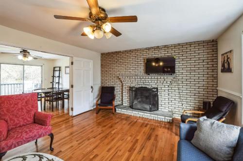 Relaxing 3BR Haven in Beautiful New Paltz home in New Paltz, USA