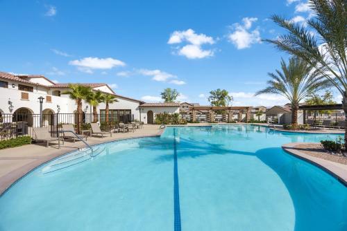 Sunset Dreams by VARE Steps Away from PoolSpa Gym PGA West in La Quinta, USA