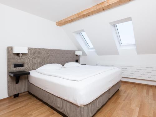 Swiss Star Longstreet - Self Check-In