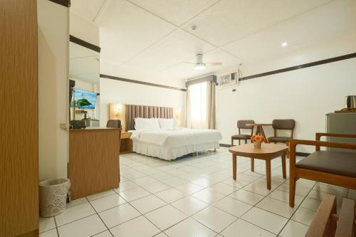 room detail thumbnail 0