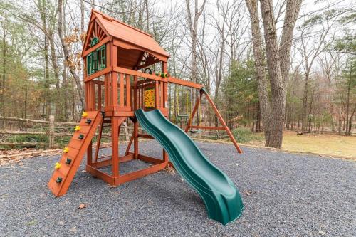 Ultimate Family Retreat with Game Room and Hot Tub in East Stroudsburg, USA