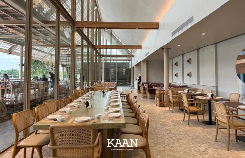 ห้องอาหาร, โรงแรมพรีลูด (Prelude Hotel) in ปากแพรก