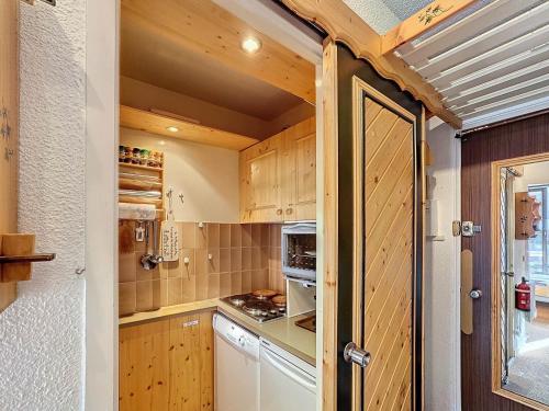 Appartement ski aux pieds, ideal 4 pers, plein sud, Les Menuires - FR-1-178-395 near La Potiniere