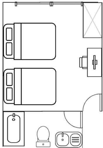 Deluxe Quadruple Room image 6