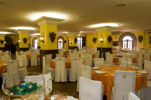 Étterem, Hotel Anfiteatro Romano in Santiponce