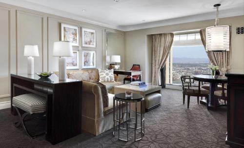The Palazzo at The Venetian Resort by Suiteness - image 3