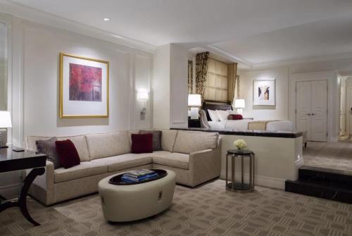 The Palazzo at The Venetian Resort by Suiteness - image 8