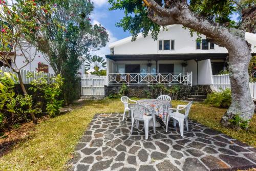 Quaint 3 BDR Beach Bungalow in a fishing village