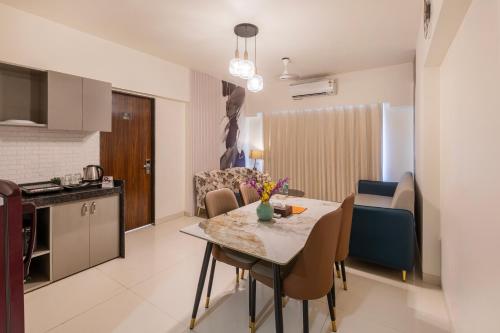 Konyha, The Orion Premium Suites in Khar
