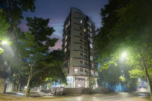 A szálláshely kívülről, The Orion Premium Suites in Khar