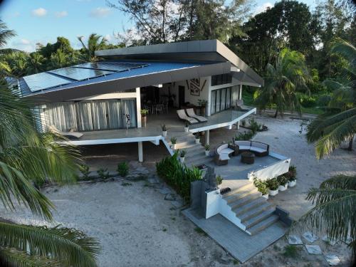 Exterior view, Eagle Bay Retreat Borneo Beach Villas Beach Front in Kudat